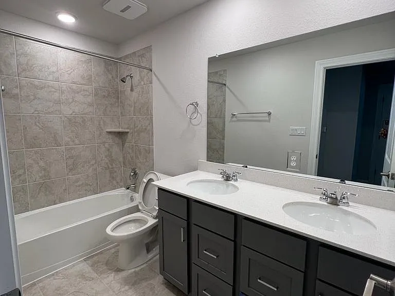 15501 Ellinger Dr — Photo 16