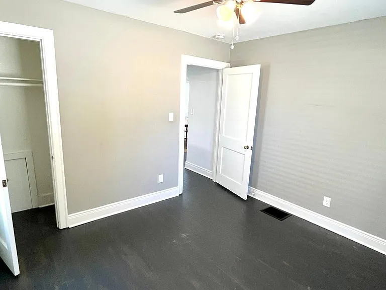 301 Poplar Dr — Photo 20