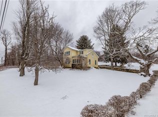 672 Bucks Hill Rd, Waterbury, CT 06704