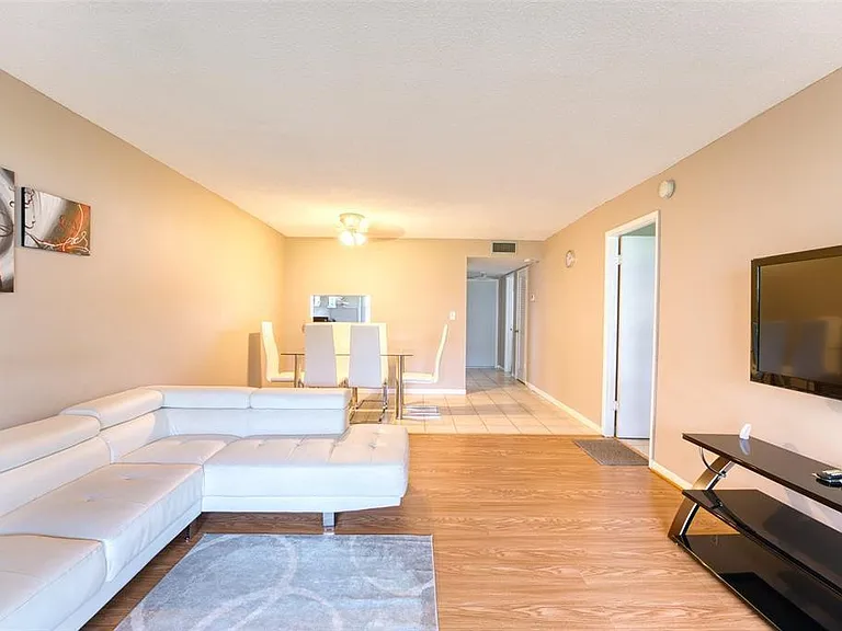 4700 Washington St #105 — Photo 7