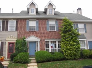 1950 Pine Ct, Hellertown, PA 18055
