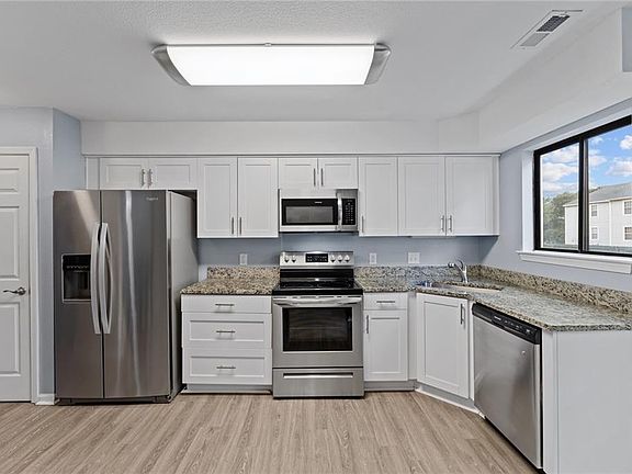 3rd image of 521 W Ocean View Ave APT C
