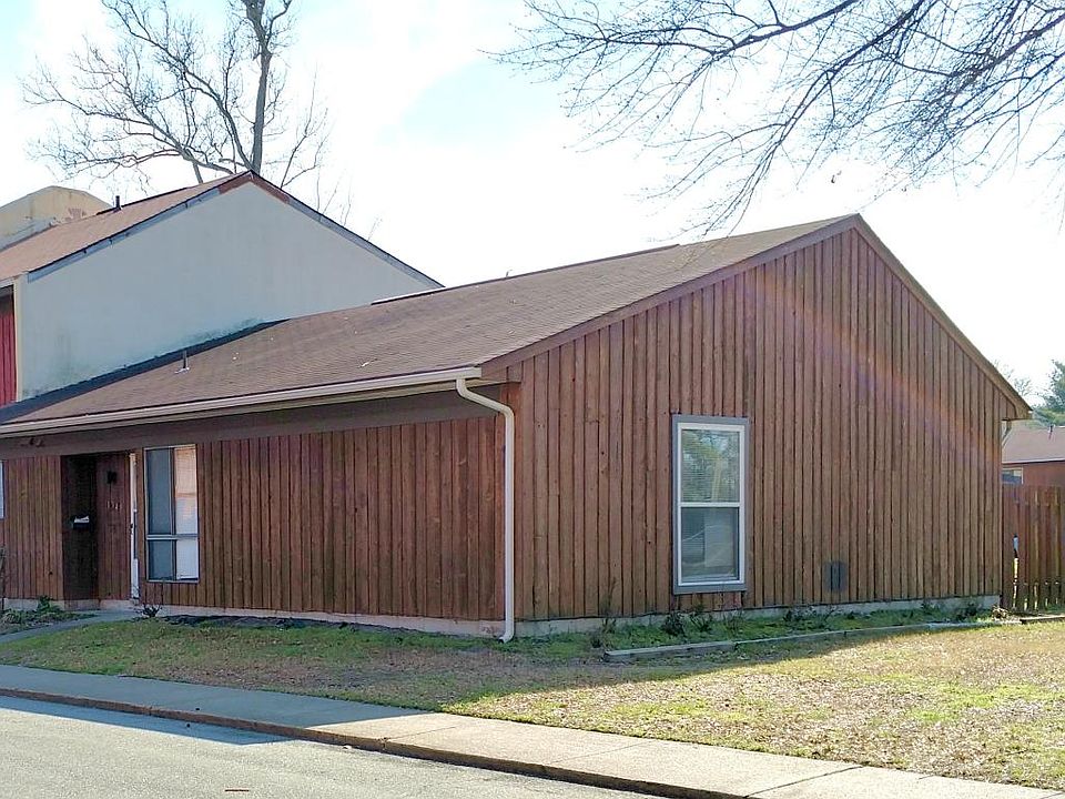 1st image of 1345 E Tanners Creek Dr