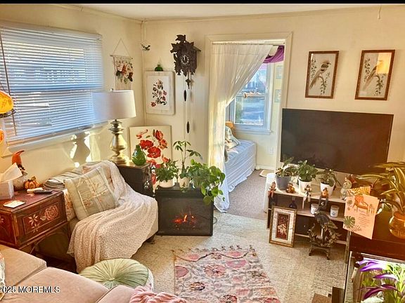 2nd image of 406 Drew Avenue