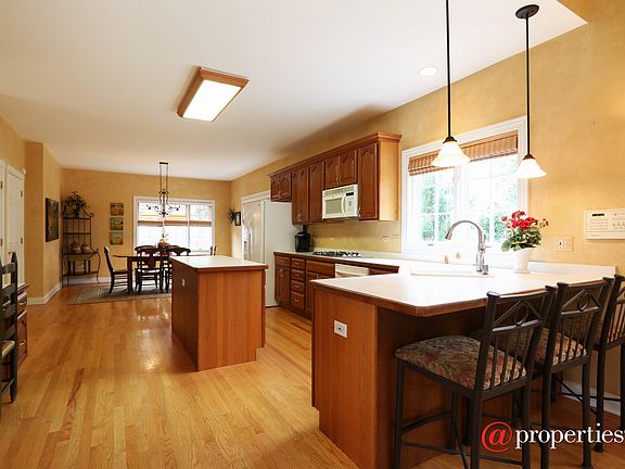 Kitchen / Breakfast Room