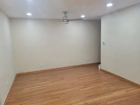 320 N Austin Blvd APT 4, Oak Park, IL 60302