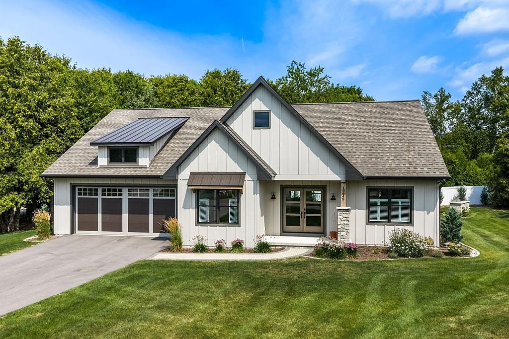 10648 Cove Ln #1 — Bay Ridge Golf Course