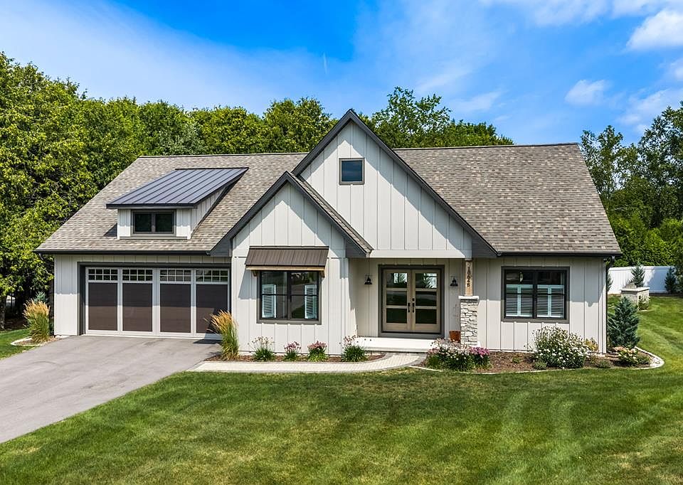 1st image of 10648 Cove Ln #1