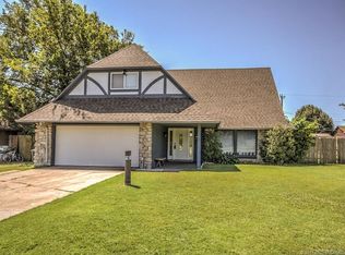 8522 E 23rd Pl, Tulsa, OK 74129