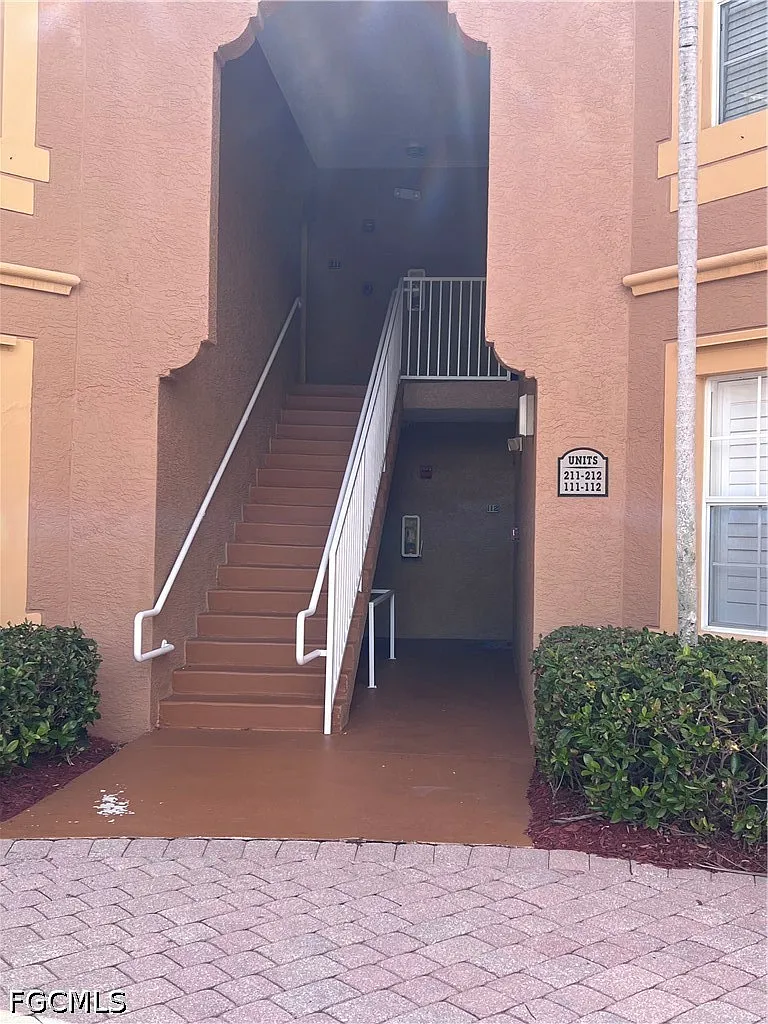 1 bed, 1.0 bath, 623 sqft, $2,000 — Photo 3