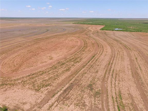 3rd image of 320 County Road 436