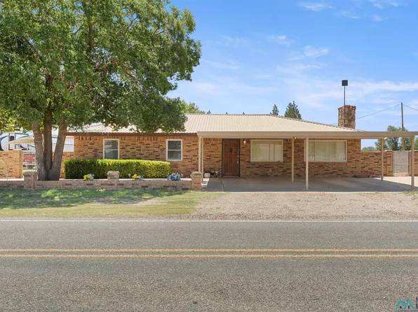 1017 W Spruce St, Portales, NM 88130