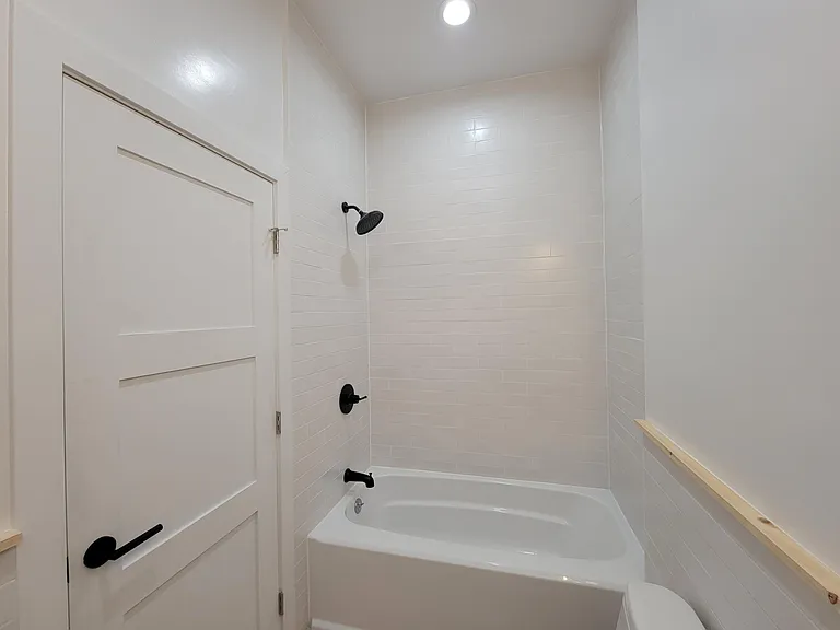 1735 1/2 S Hobart Blvd #1735-1/2 — Photo 7