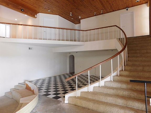 3rd image of 1713 W Avenue I