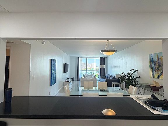 5th image of 19390 Collins Ave APT 1103