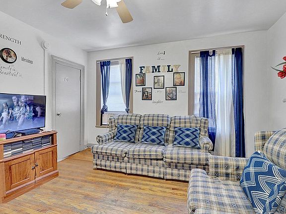 5th image of 158 Lander St
