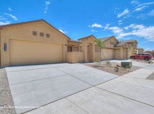 7020 Hearthstone Rd NW, Albuquerque, NM 87114