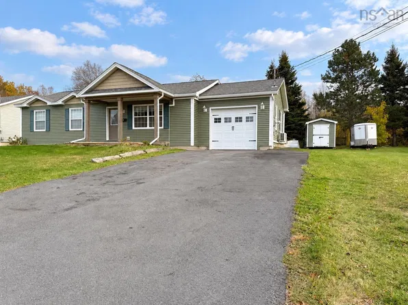 15/19 Brownell Ave, Amherst, NS B4H 1Z8