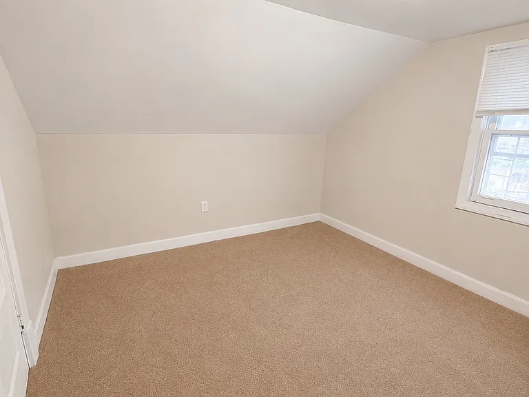 upper 2nd living room or 4th bedroom