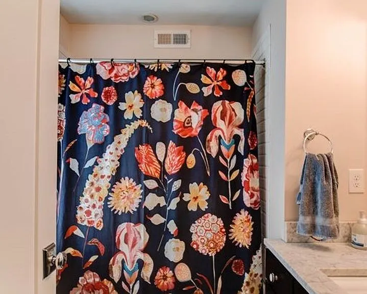 2025 E Lombard St — Photo 9