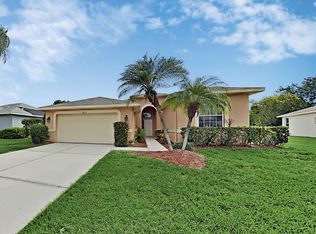 4835 77th St E, Bradenton, FL 34203