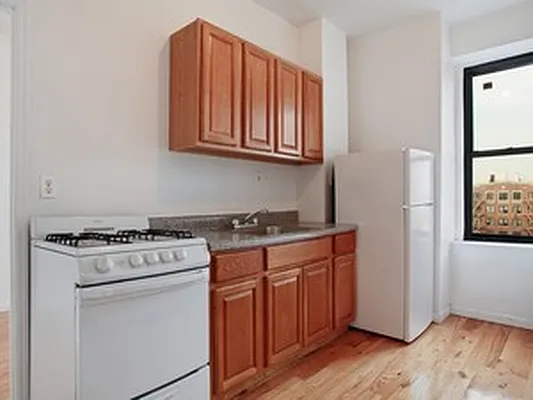 Sold by Corcoran | media 3