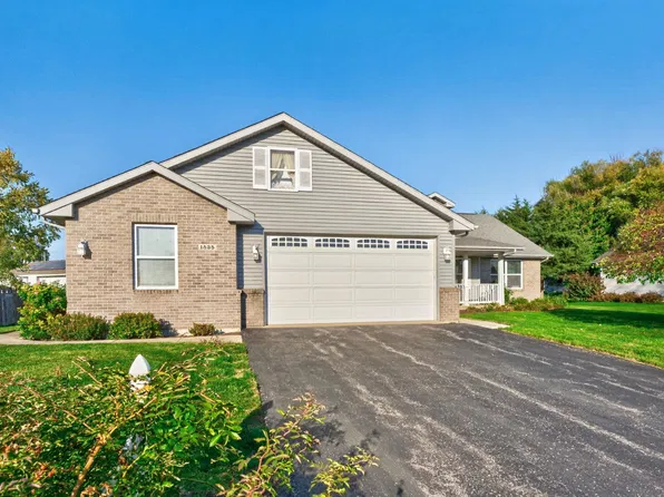 1535 Westmont Dr, Byron, IL 61010