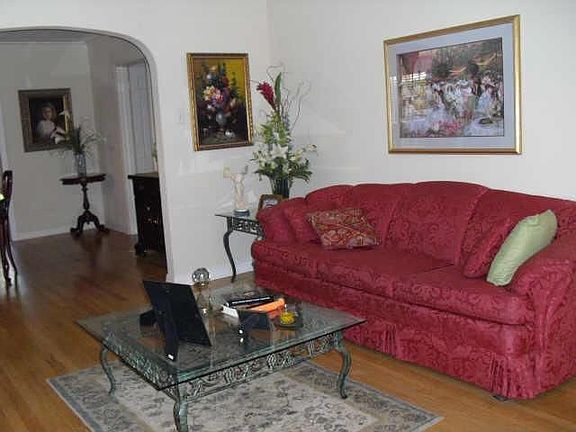 2nd image of 6247 Goliad Ave