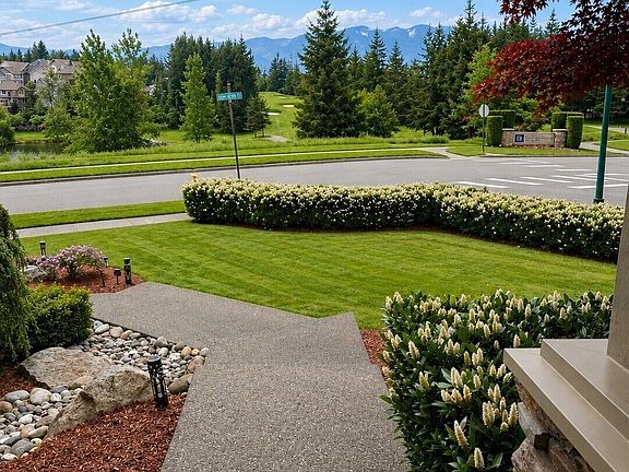 4th image of 7041 Eagle Lake Drive SE