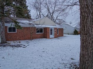 1395 Ranchland Dr, Mayfield Heights, OH 44124
