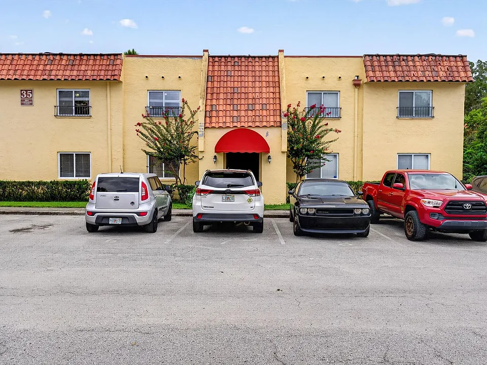 3866 Campenero Ct #6