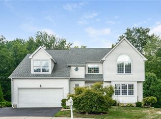145 Eagle Holw, Middletown, CT 06457