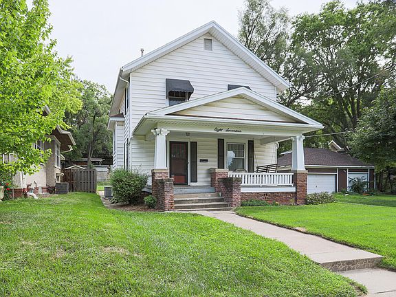 2nd image of 817 Military Ave