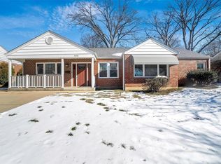1614 Grant Rd, Saint Louis, MO 63119