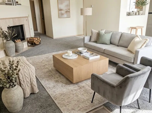 1263 Chalet Rd APT 203, Naperville, IL 60563