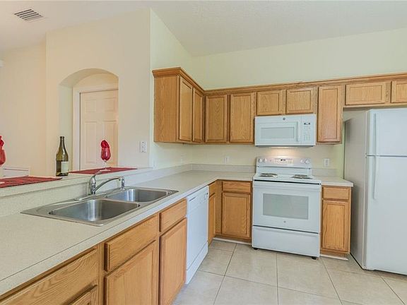 3rd image of 4211 Bismarck Palm Dr