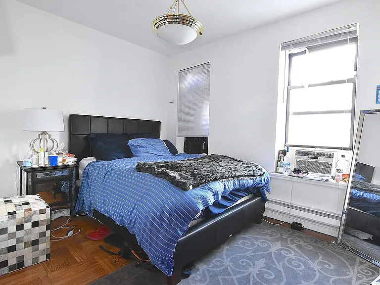 104 E 4th St #D7 — Photo 4