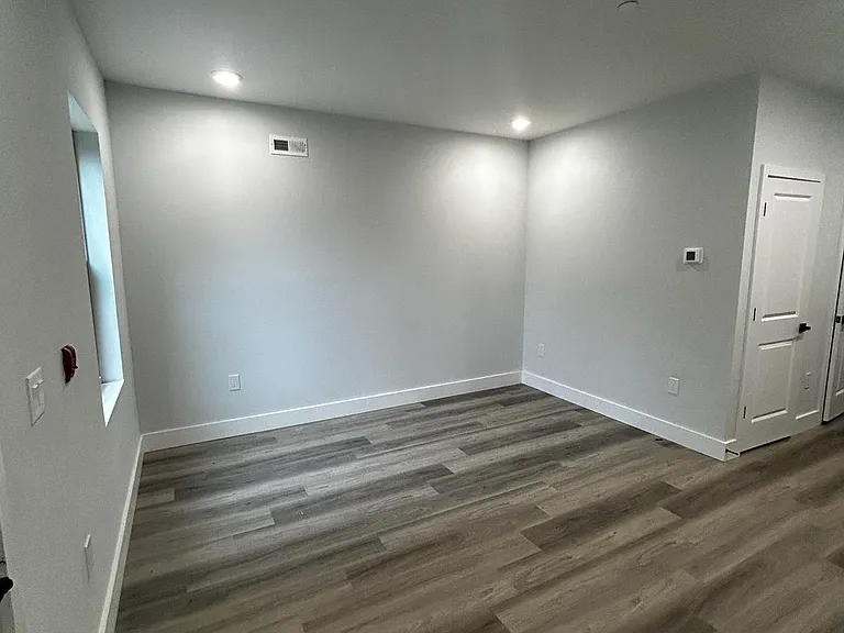 1027 W Dauphin St #B — Photo 3
