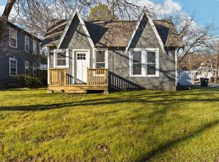 307 N Robinson St, Cleburne, TX 76031