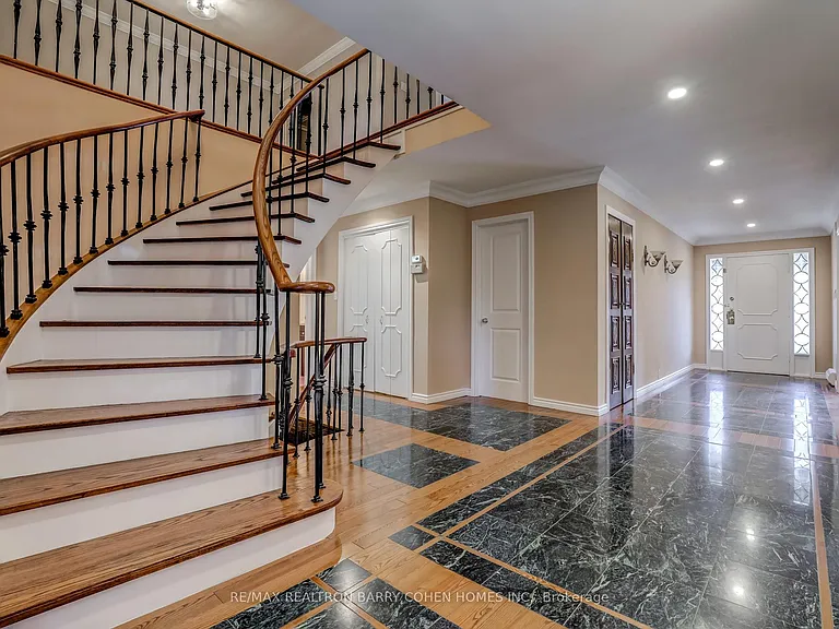 9 Sonata Cres — Photo 15