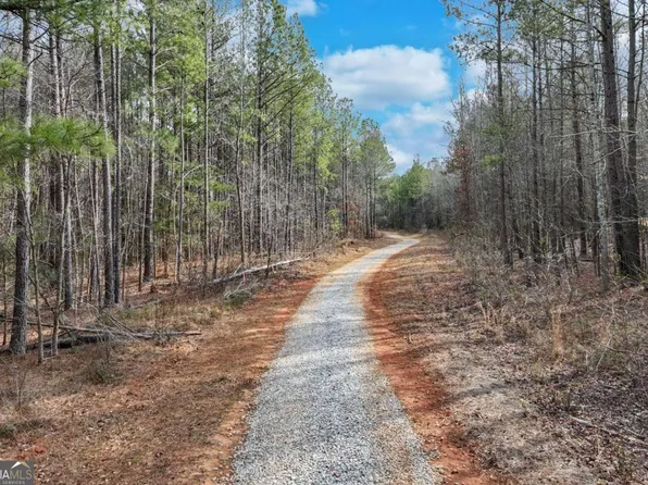 1415 Hargrove Lake Rd, Winterville, GA 30683