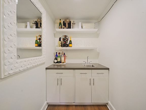 Wet Bar