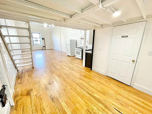 Rented by Carnegie Management Inc | media 9
