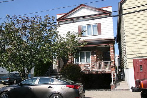 1st image of 121 W 12th St