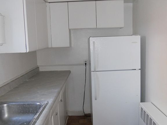 5th image of 277 Linwood Ave APT 1A