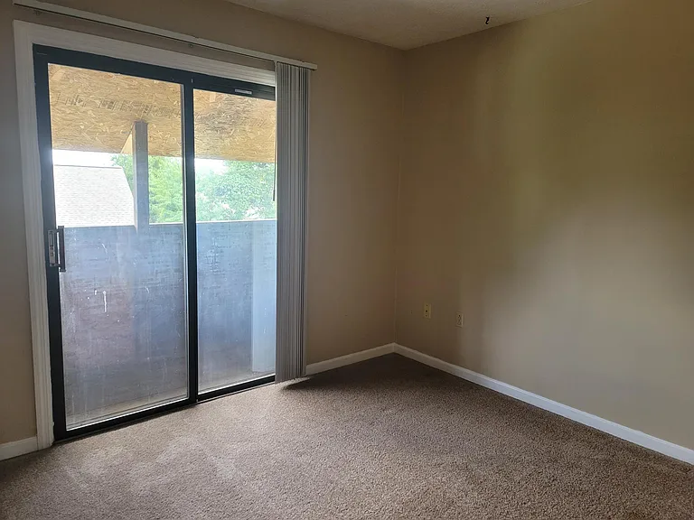 272 McCullough St #2 — Photo 5