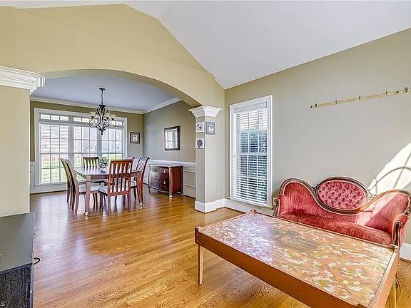 3rd image of 4401 Ashton Oaks Ct #1