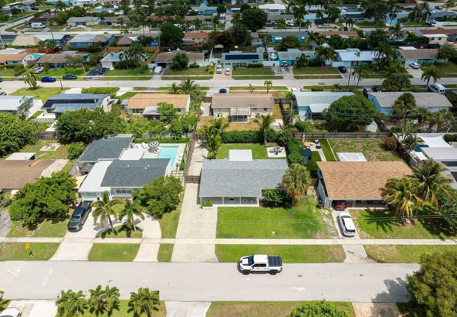 2 bed, 2.0 bath, 1160 sqft, $3,500 — Photo 3
