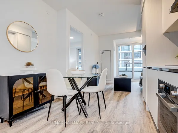 180 Front St E, Toronto, ON