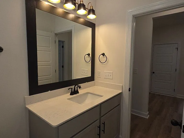 104 Hudson Village Dr — Photo 9